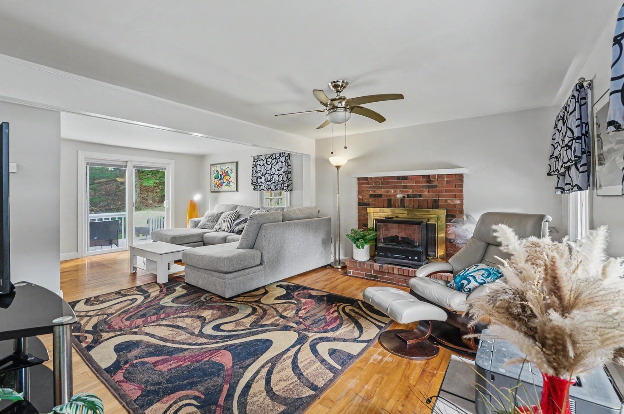 6 Colleen Road Nashua, NH 03062 - Photo 18 of 40 Gallery Image 18