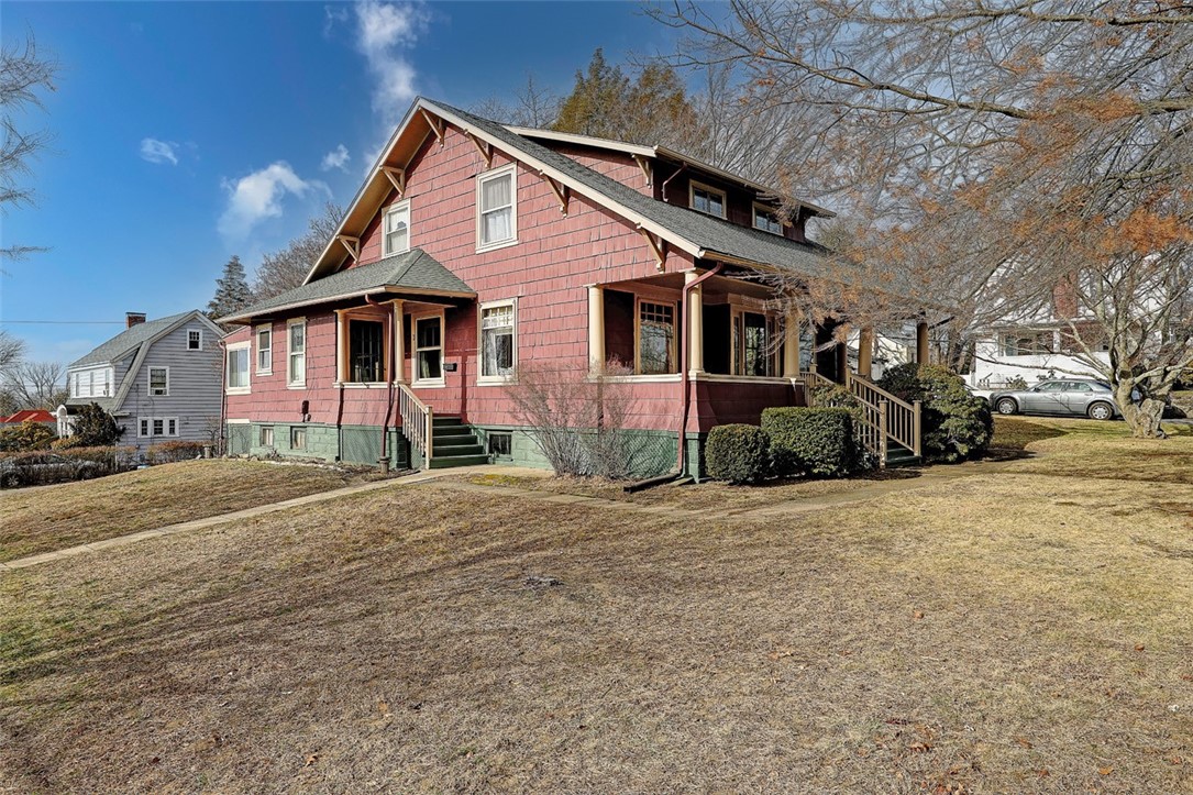 1 Aberdeen Road East Providence, RI 02915 - Photo 3 of 48