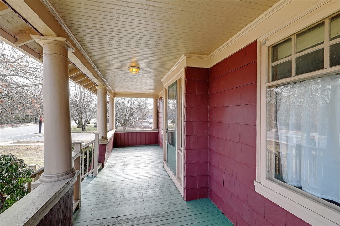 1 Aberdeen Road East Providence, RI 02915 - Photo 5 of 48