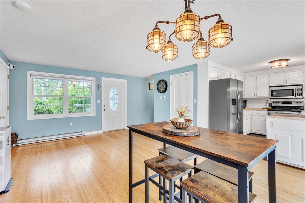 39 Bilton Road Somers, CT 06071 - Photo 10 of 38 Gallery Image 10