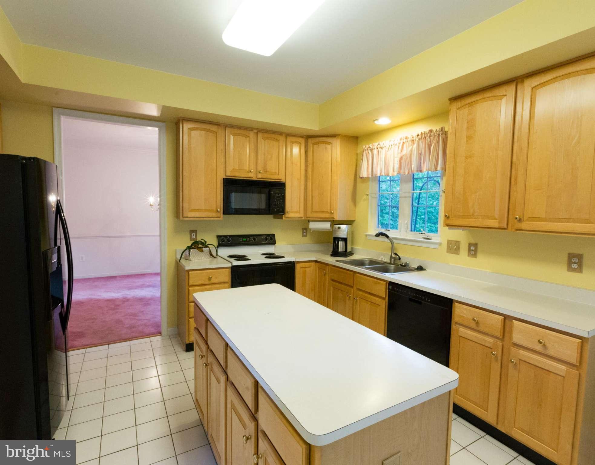3913 Schroeder Avenue Perry Hall, MD 21128 - Photo 9 of 29 Kitchen