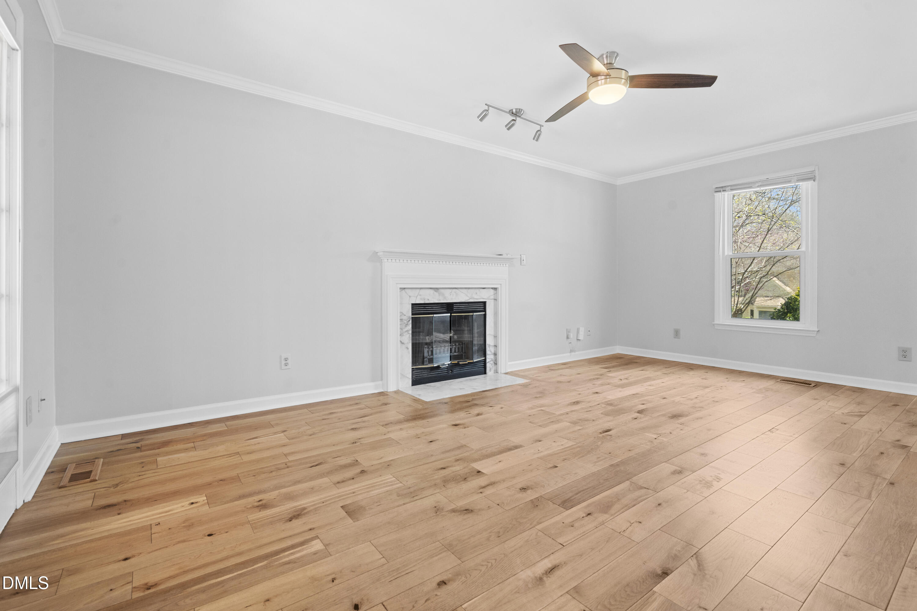 2713 Moorsfield Court Raleigh, NC 27604 - Photo 14 of 46 Living Room