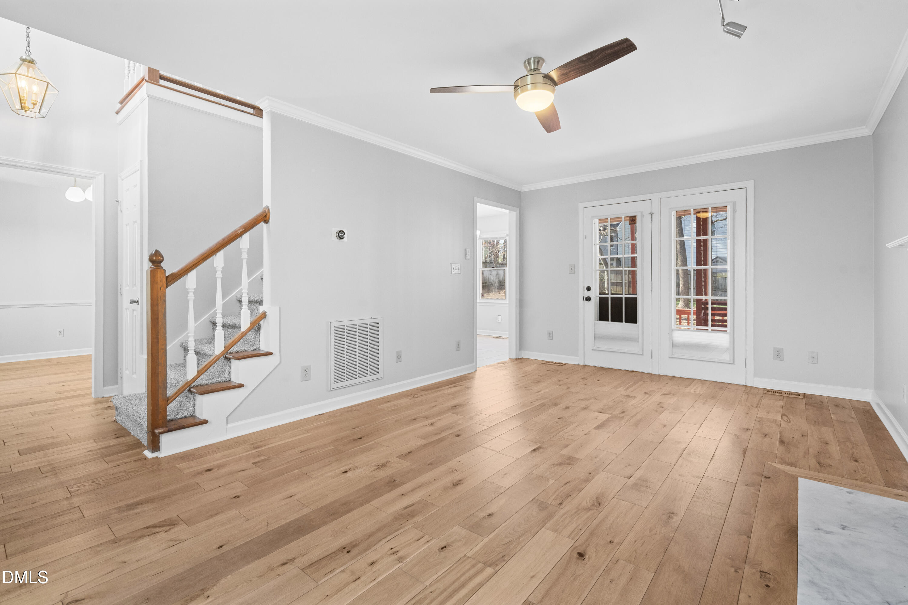 2713 Moorsfield Court Raleigh, NC 27604 - Photo 4 of 46 Spacious Living room