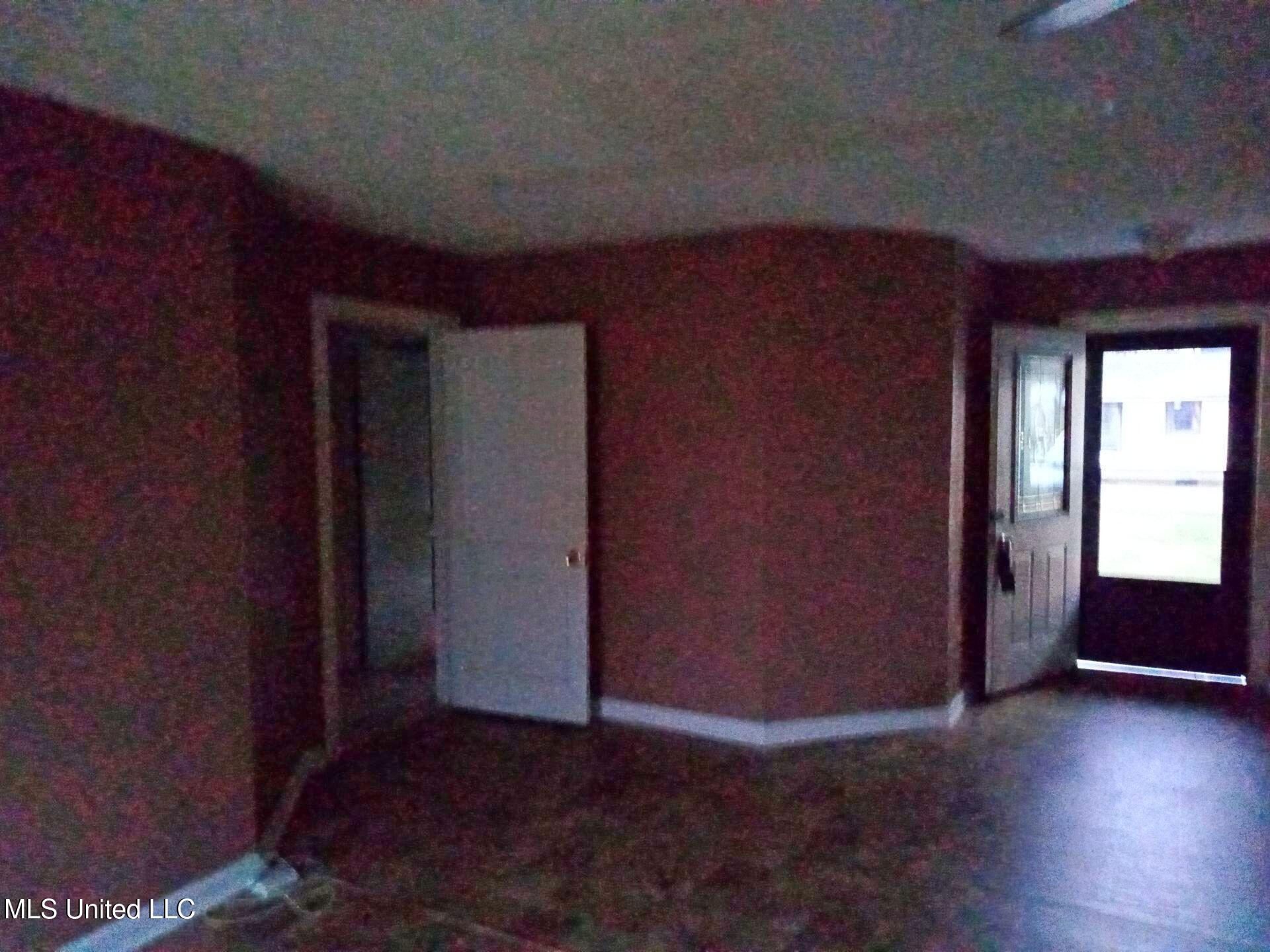 111 East Fifteenth Street Yazoo City, MS 39194 - Photo 5 of 12 17-Mar 04 2025 06_04pm-wqJL