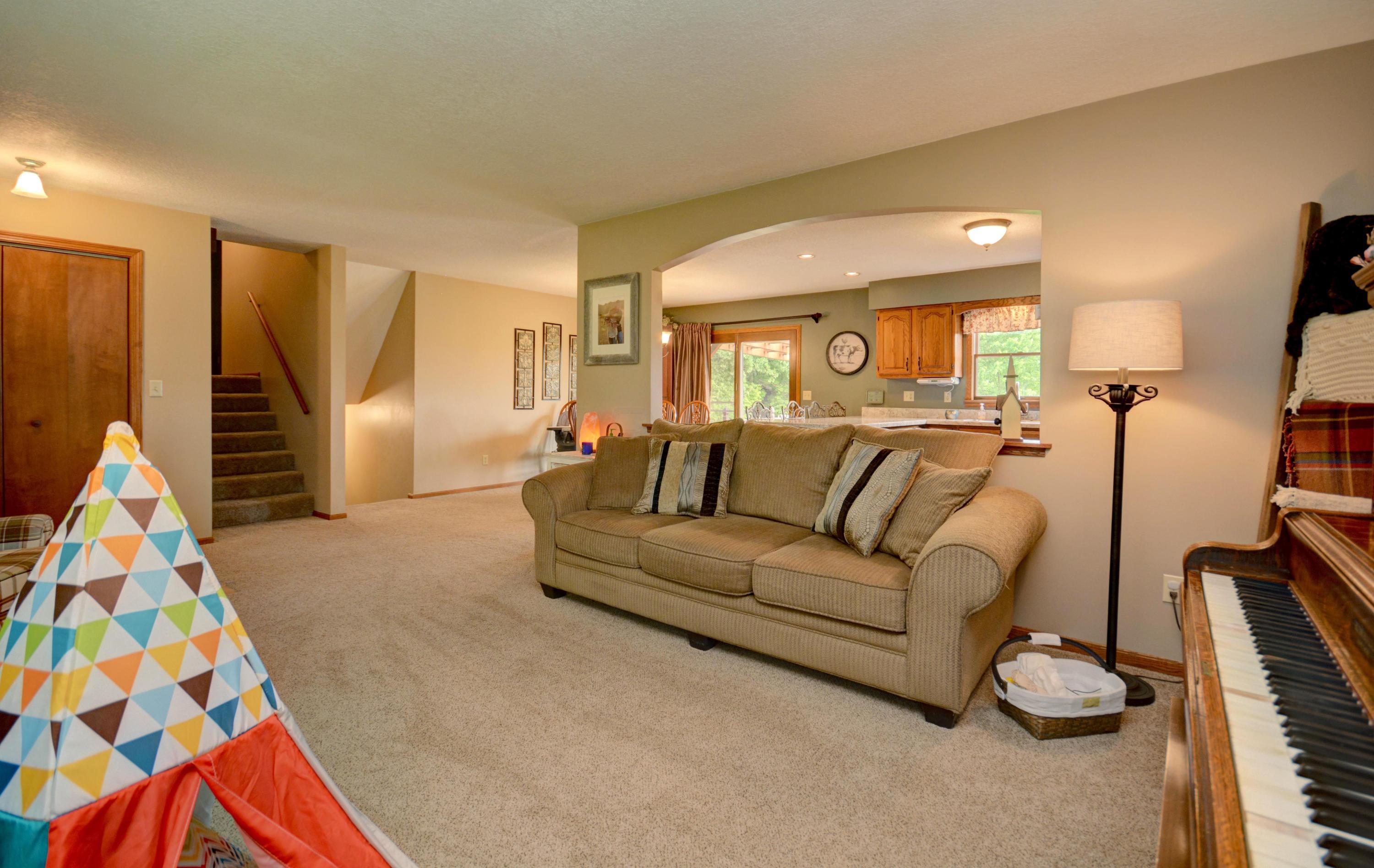 10208 Blacksnake Road Utica, OH 43080 - Photo 4 of 38 Gallery Image 4