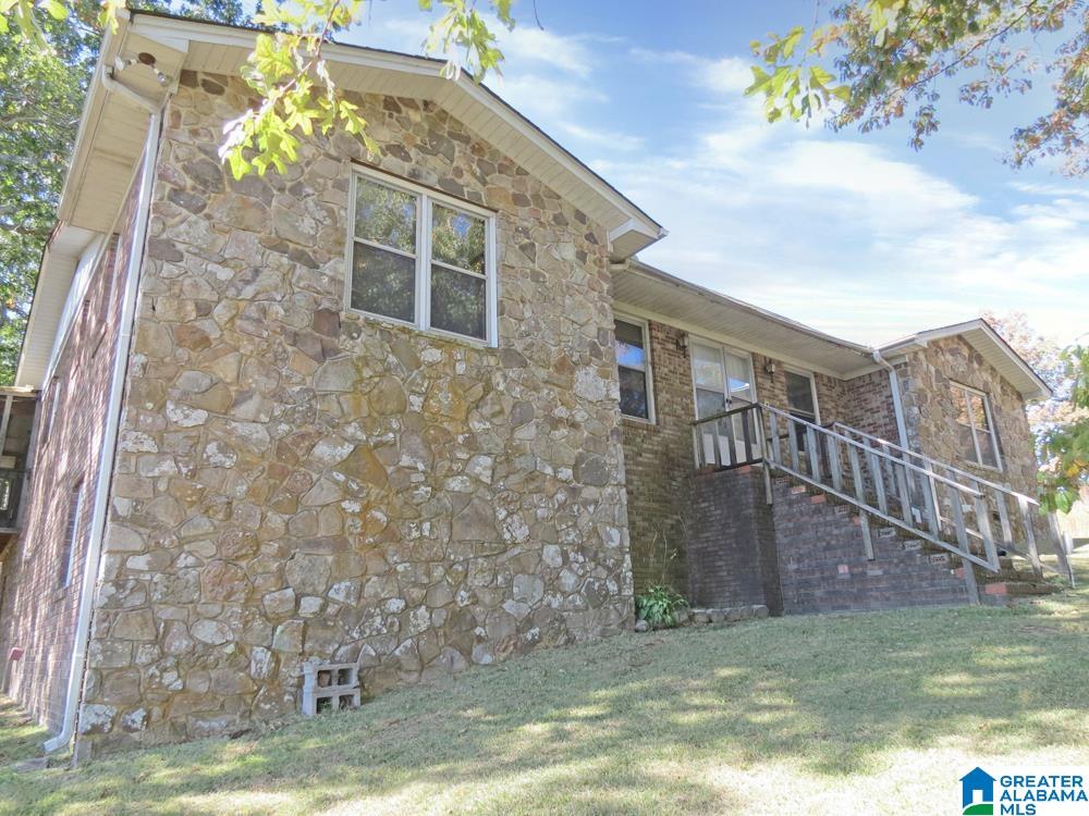 260 Garner Drive Oneonta, AL 35121 - Photo 2 of 13 Gallery Image 2