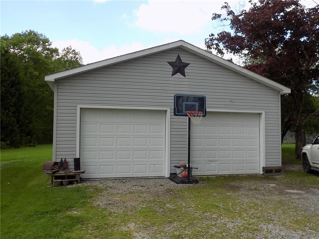 1257 Franklin Road Jackson Center, PA 16133 - Photo 3 of 22