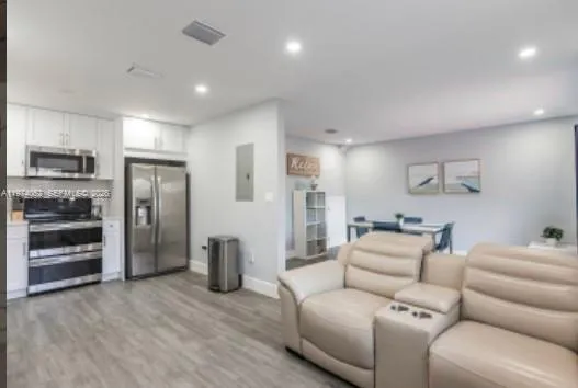 $3,300 | 7125 Northwest 173rd Drive, Unit 2405, Hialeah, FL 33015