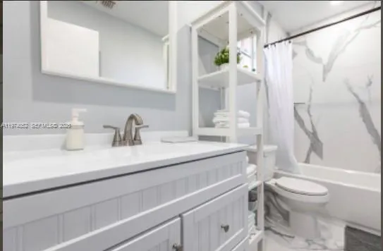 $3,300 | 7125 Northwest 173rd Drive, Unit 2405, Hialeah, FL 33015