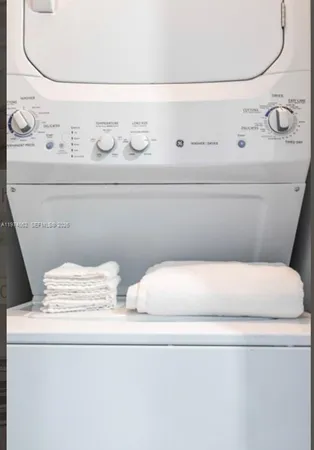 $3,300 | 7125 Northwest 173rd Drive, Unit 2405, Hialeah, FL 33015