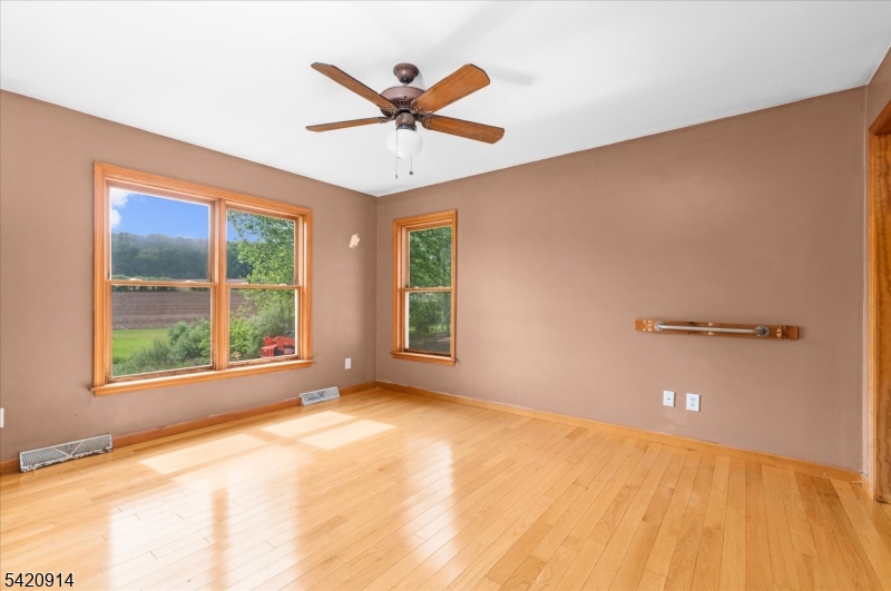 441 Pittstown Road Pittstown, NJ 08867 - Photo 16 of 48