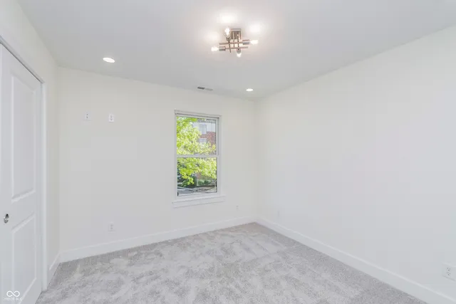 $499,900 | 5862 Harbourtown Drive, Noblesville, IN 46062