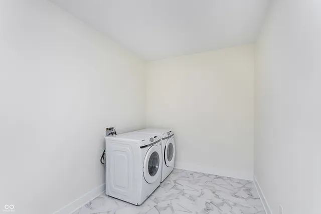 $499,900 | 5862 Harbourtown Drive, Noblesville, IN 46062