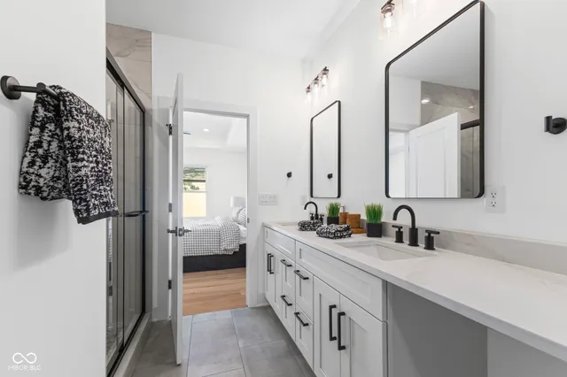 $499,900 | 5862 Harbourtown Drive, Noblesville, IN 46062