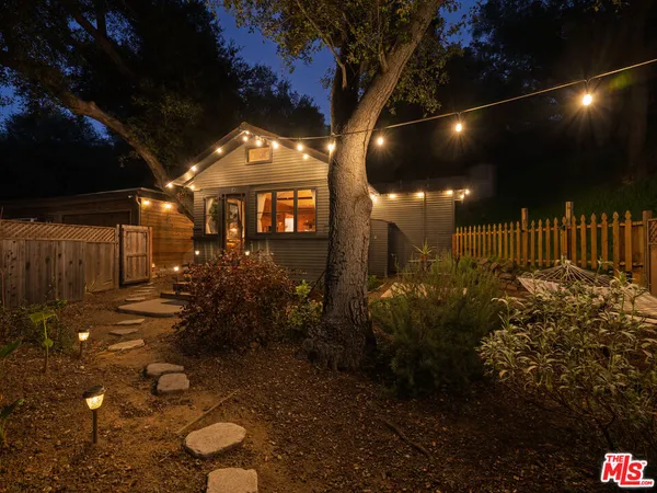 $1,475,000 | 1256 North Topanga Canyon Boulevard, Topanga, CA 90290