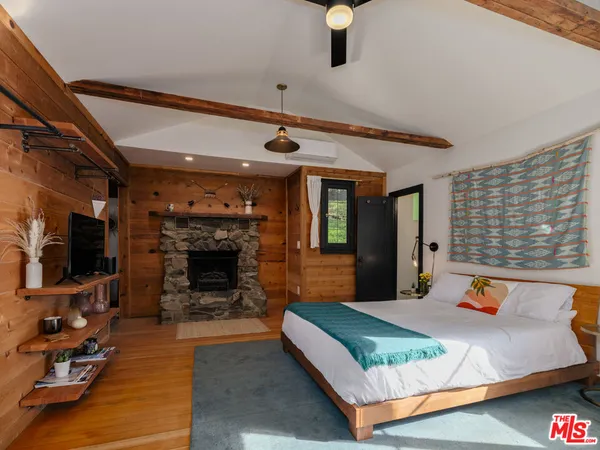 $1,475,000 | 1256 North Topanga Canyon Boulevard, Topanga, CA 90290