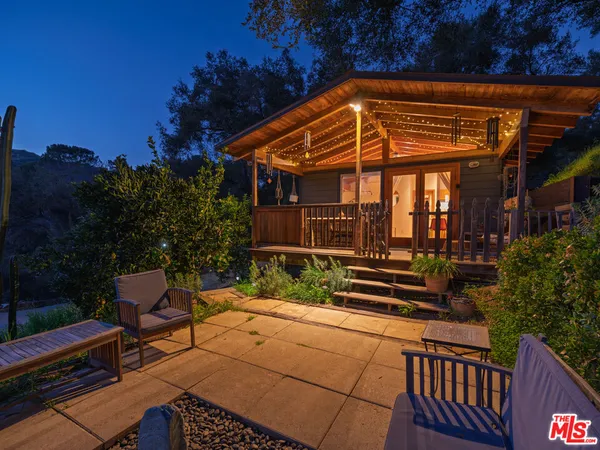 $1,475,000 | 1256 North Topanga Canyon Boulevard, Topanga, CA 90290