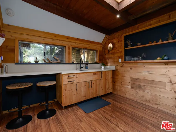 $1,475,000 | 1256 North Topanga Canyon Boulevard, Topanga, CA 90290