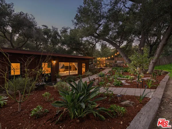 $1,475,000 | 1256 North Topanga Canyon Boulevard, Topanga, CA 90290