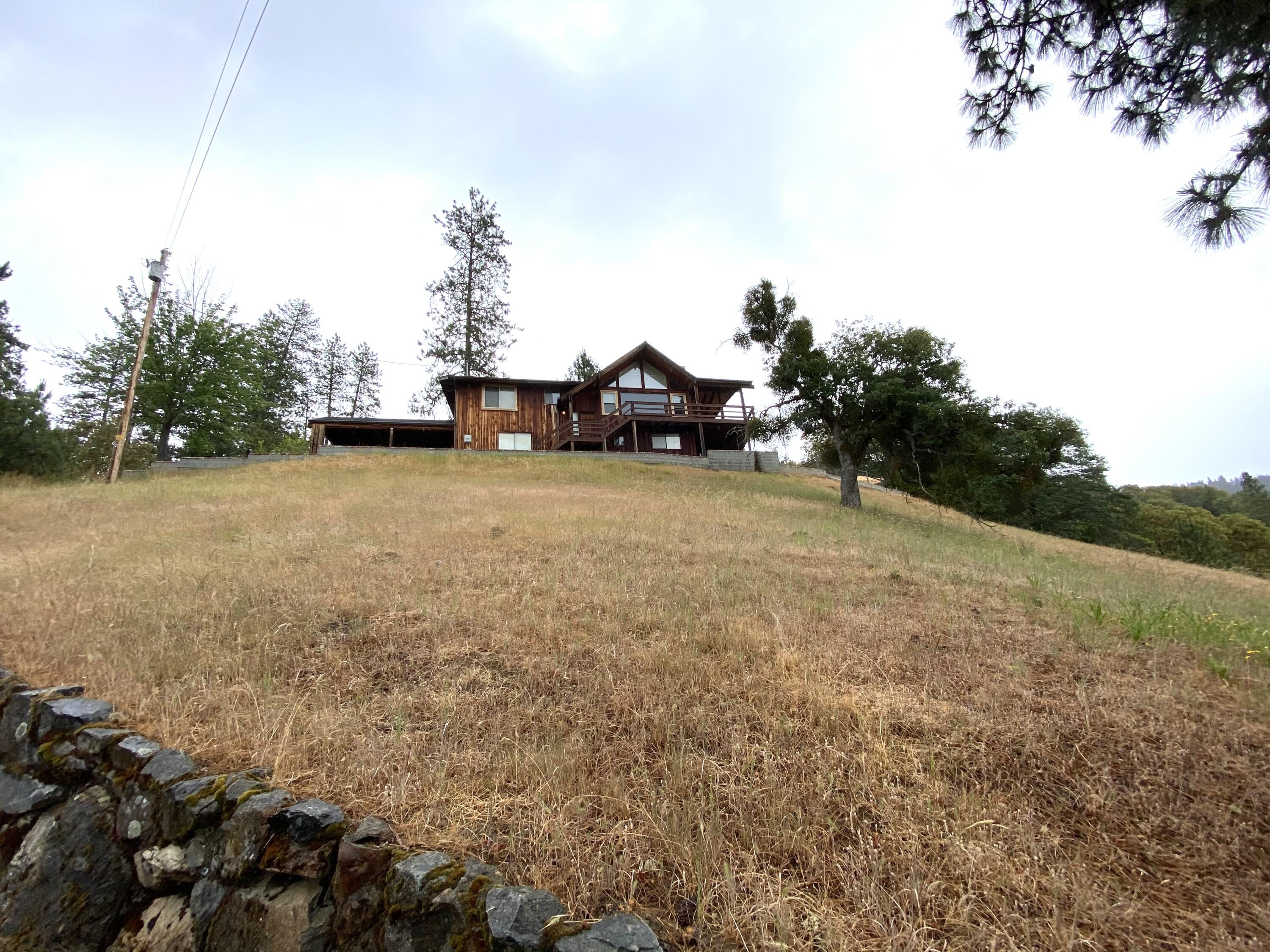 617 Missouri Flat Road Grants Pass, OR 97527 - Photo 4 of 22 House View 3