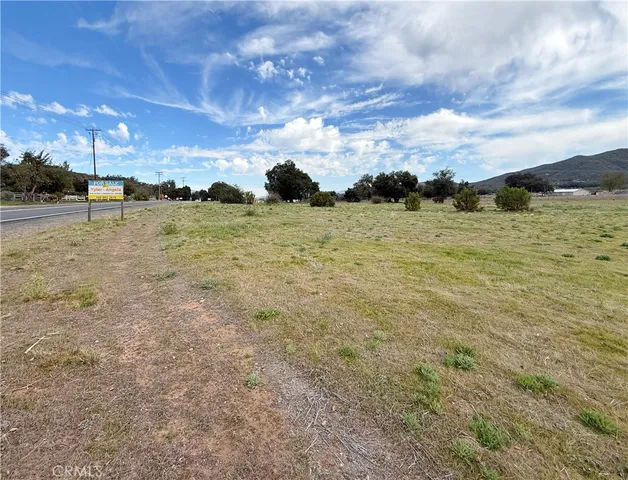 a view of an outdoor space and a yard