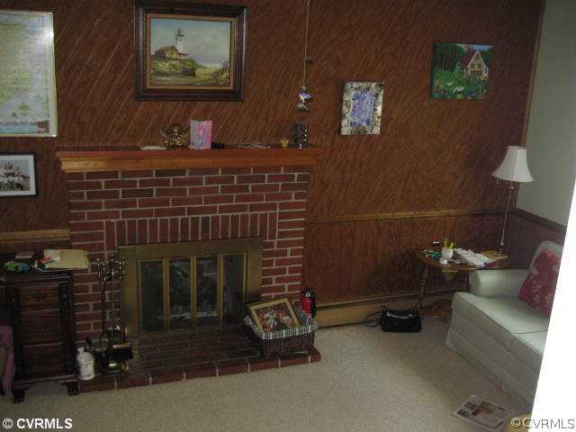 2108 Manlyn Road Henrico, VA 23229 - Photo 6 of 12 Den/Family/Great Room