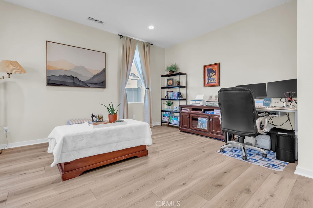 18100 Tableau Way Saugus, CA 91350 - Photo 5 of 49