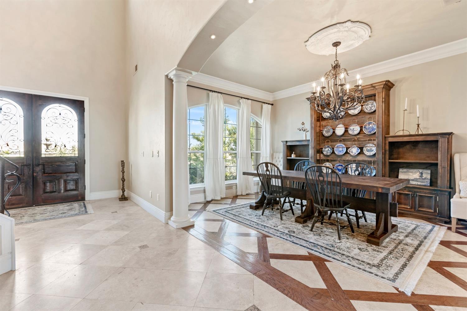 17570 Watts Valley Road Sanger, CA 93657 - Photo 13 of 96