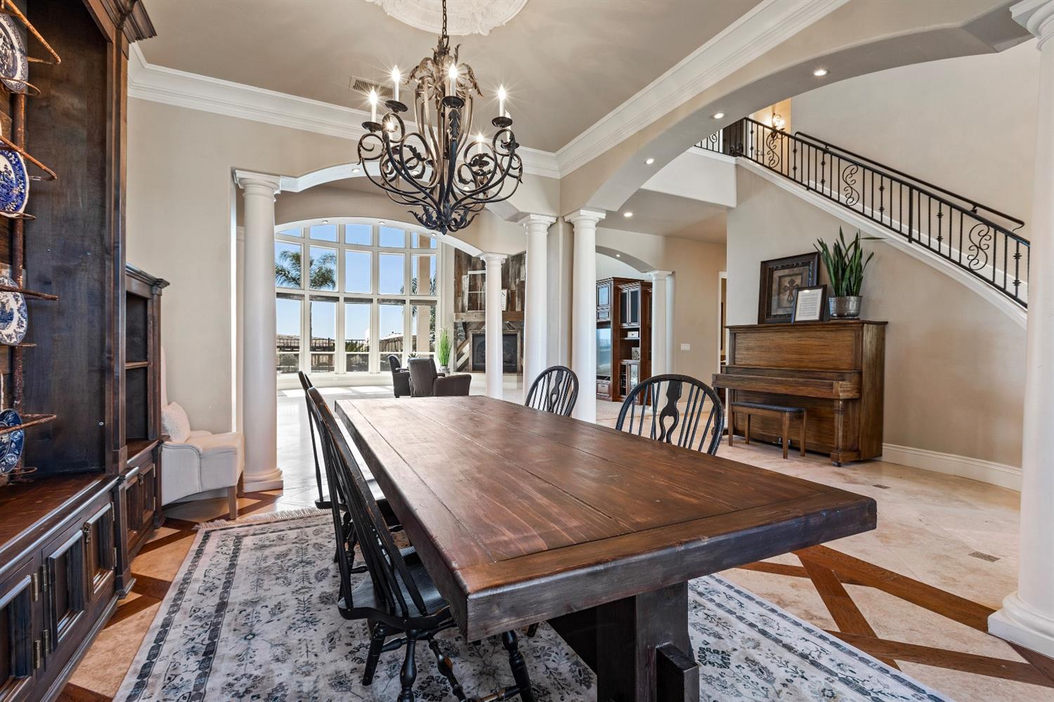 17570 Watts Valley Road Sanger, CA 93657 - Photo 15 of 96