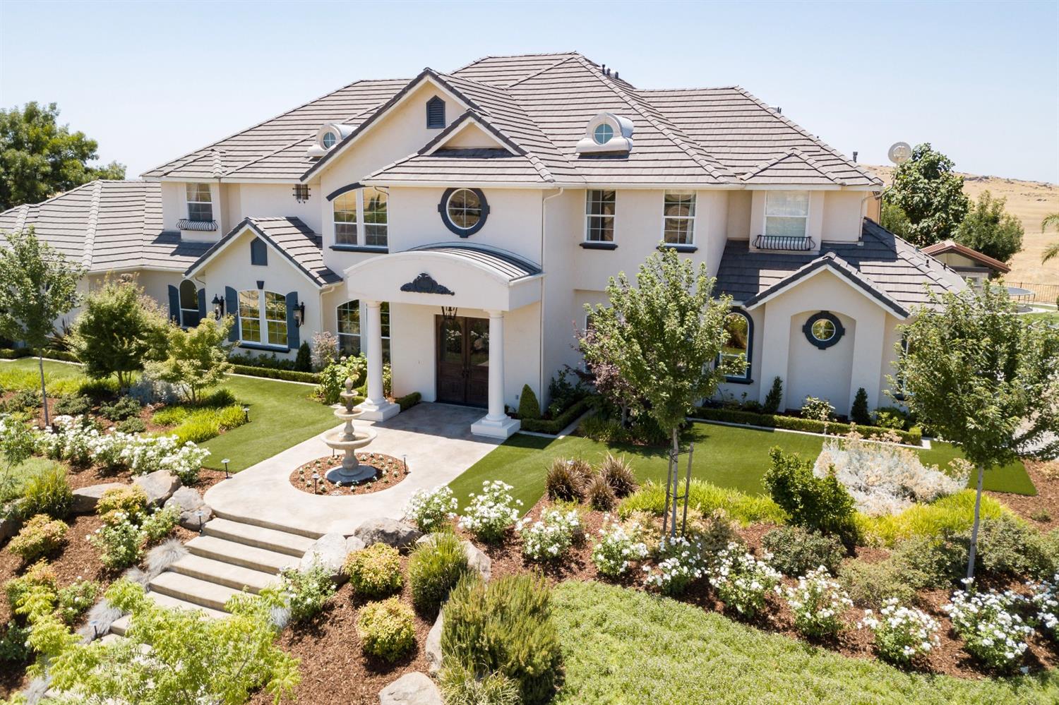 17570 Watts Valley Road Sanger, CA 93657 - Photo 4 of 96