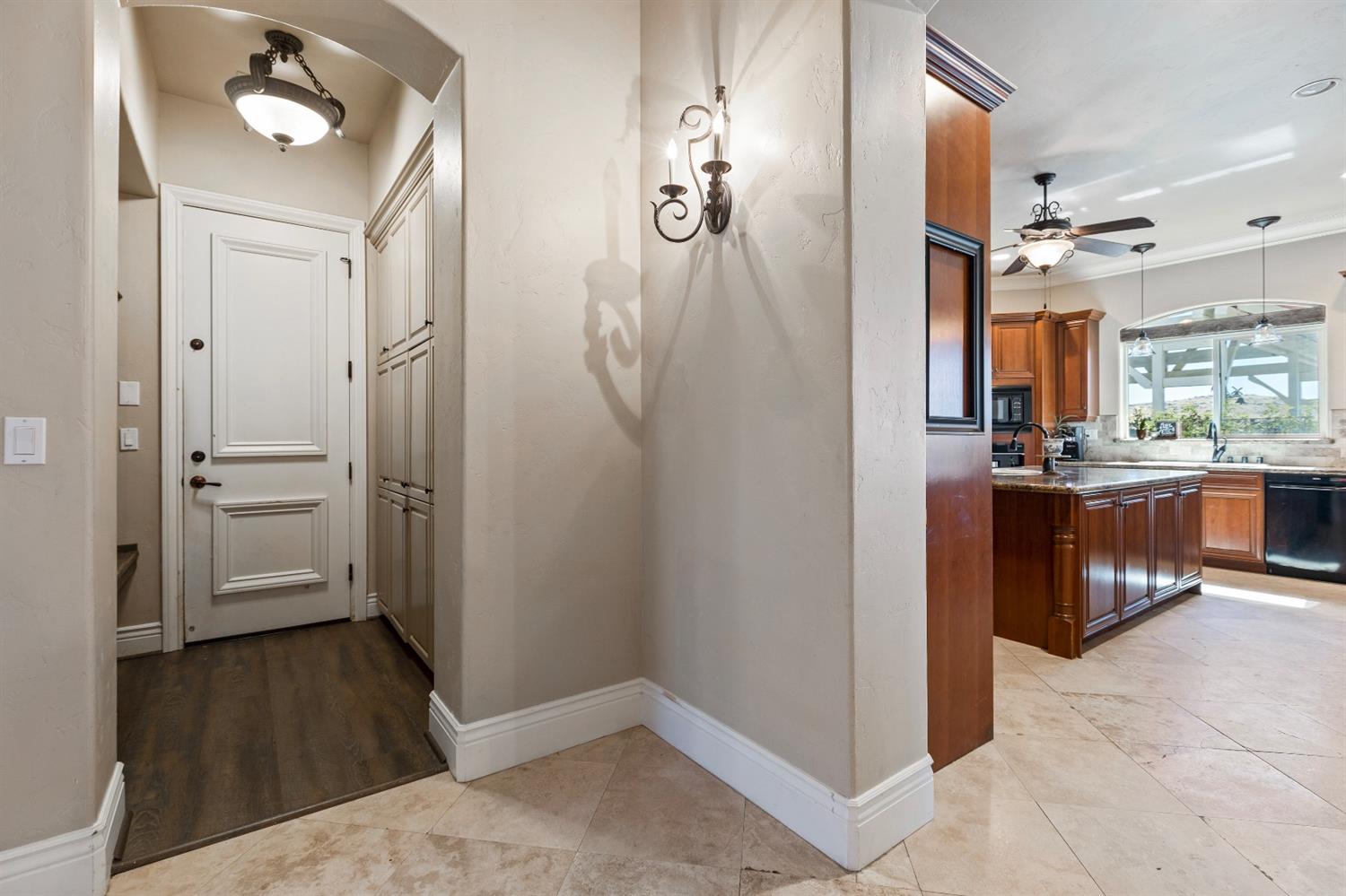 17570 Watts Valley Road Sanger, CA 93657 - Photo 32 of 96