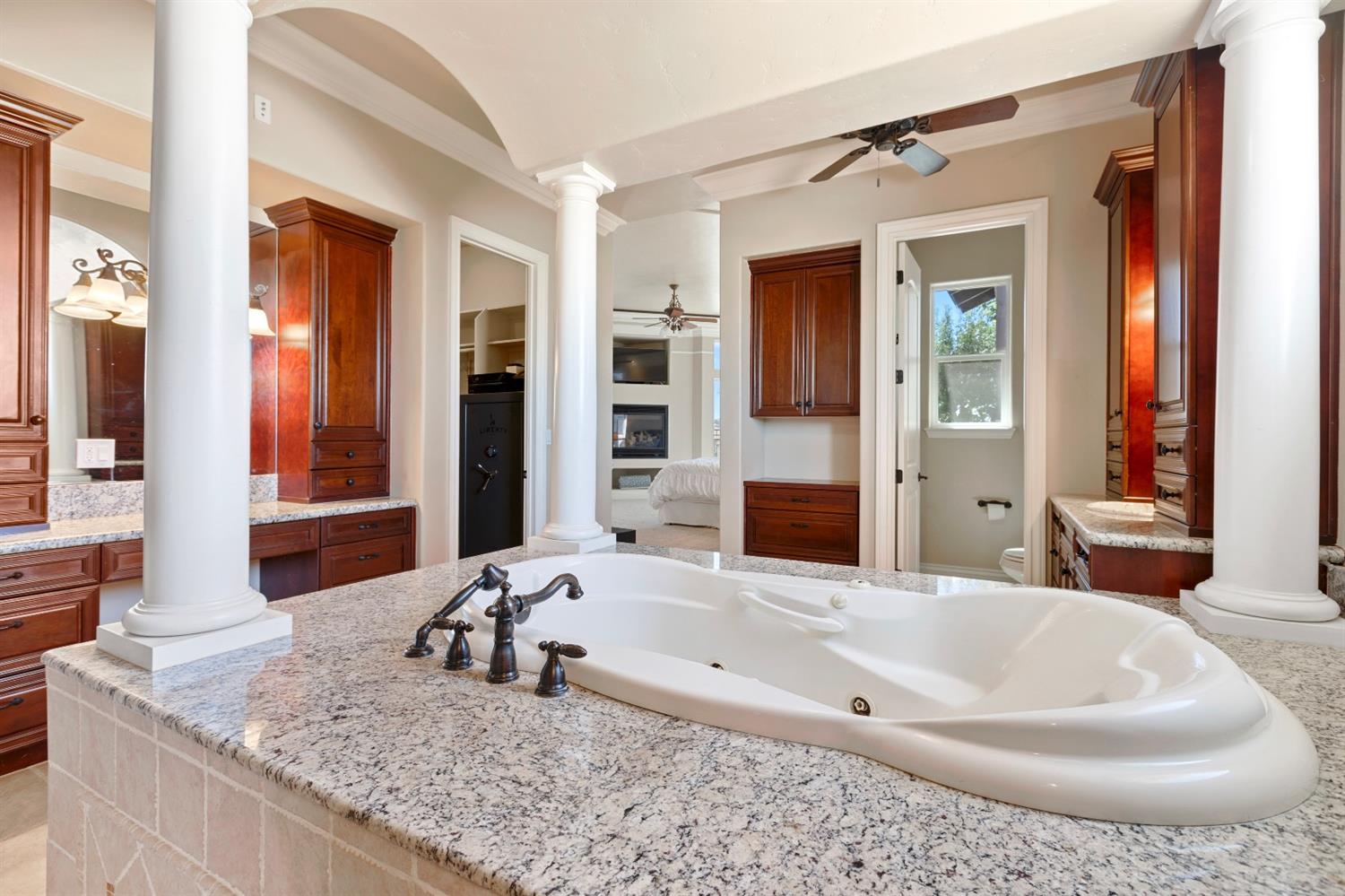 17570 Watts Valley Road Sanger, CA 93657 - Photo 41 of 96