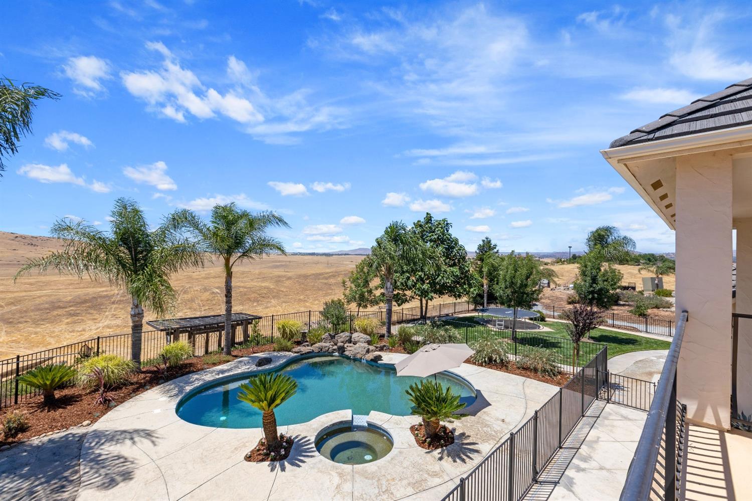 17570 Watts Valley Road Sanger, CA 93657 - Photo 61 of 96