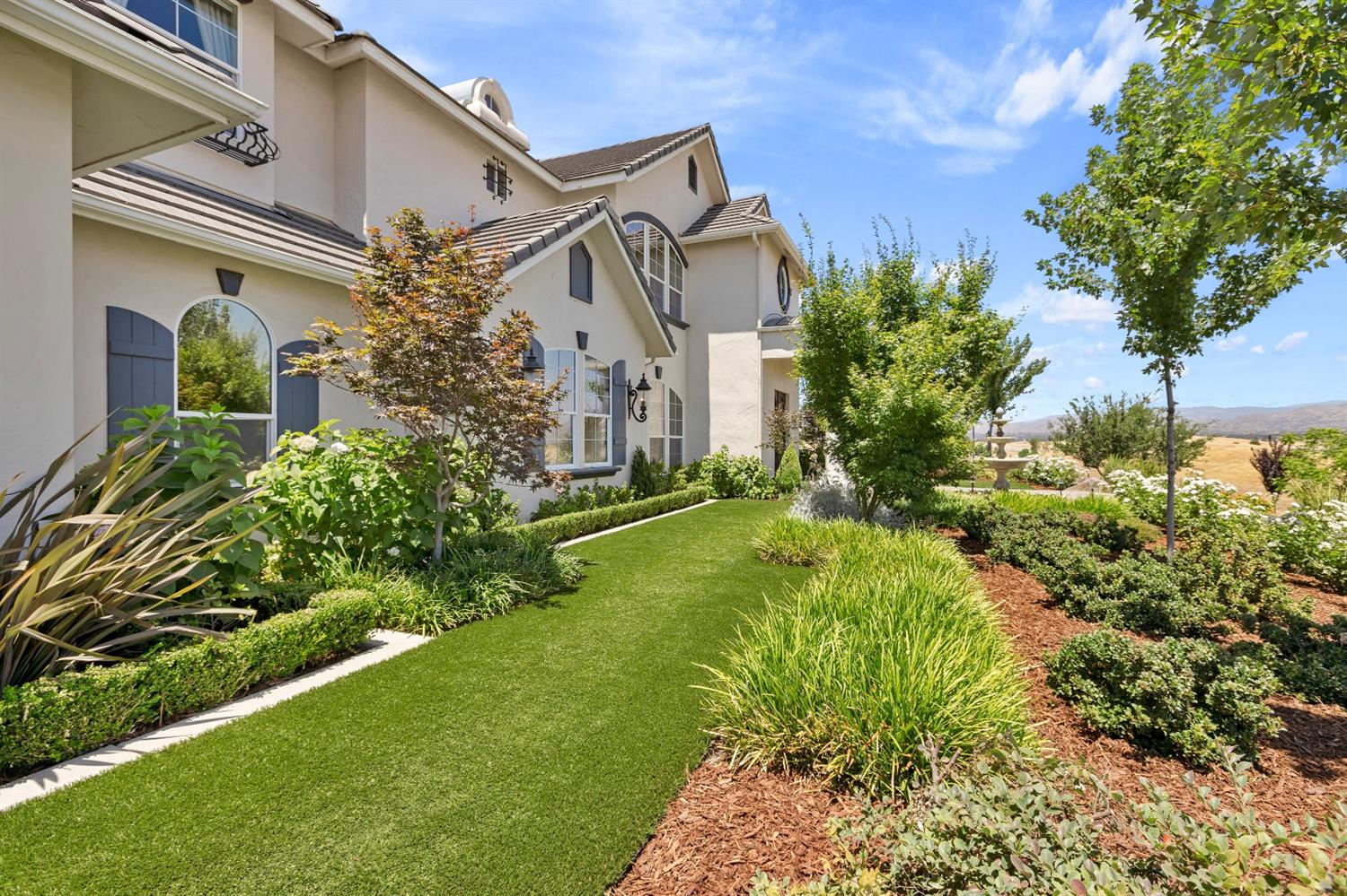 17570 Watts Valley Road Sanger, CA 93657 - Photo 8 of 96