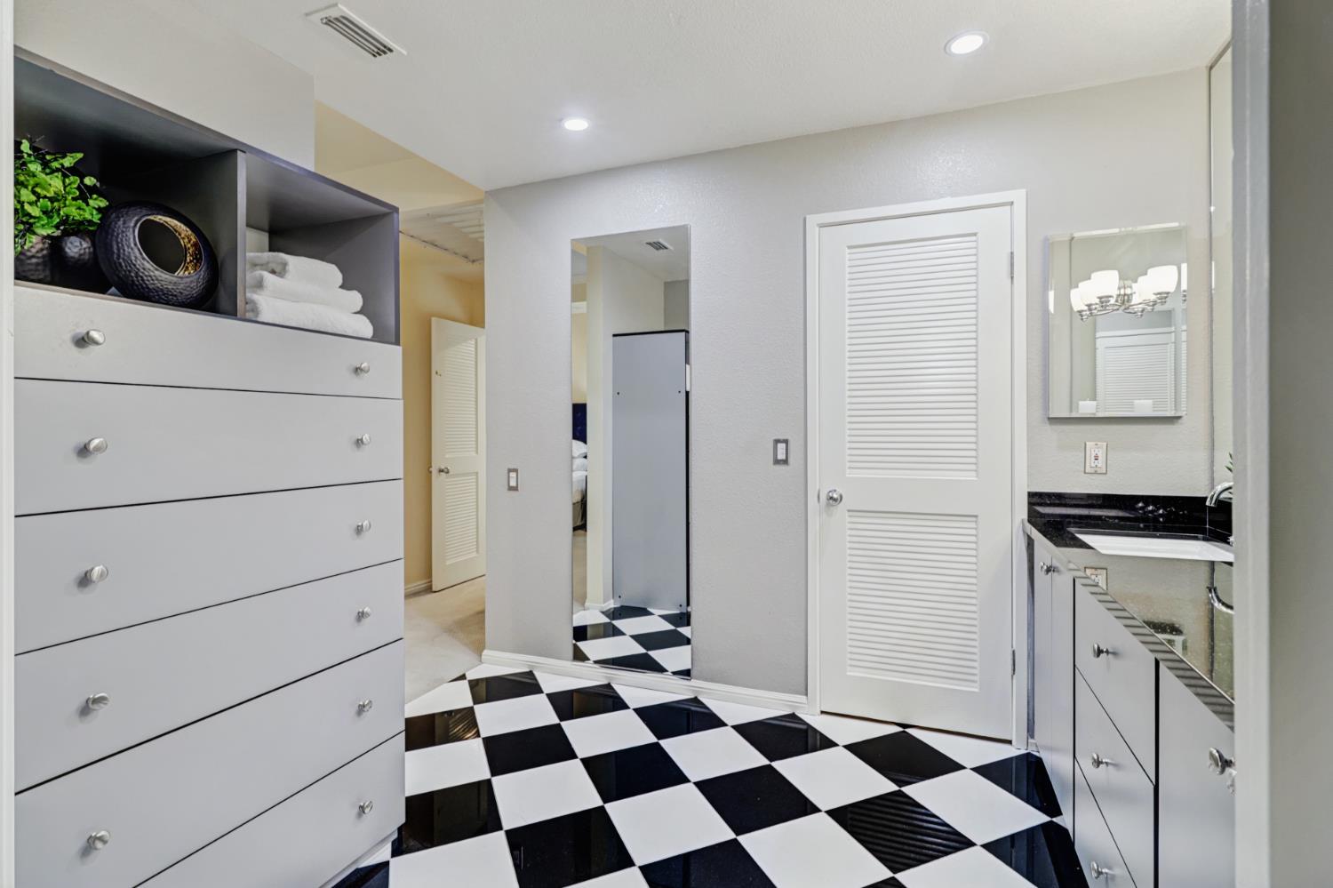 476 Wyndgate Road Sacramento, CA 95864 - Photo 47 of 69