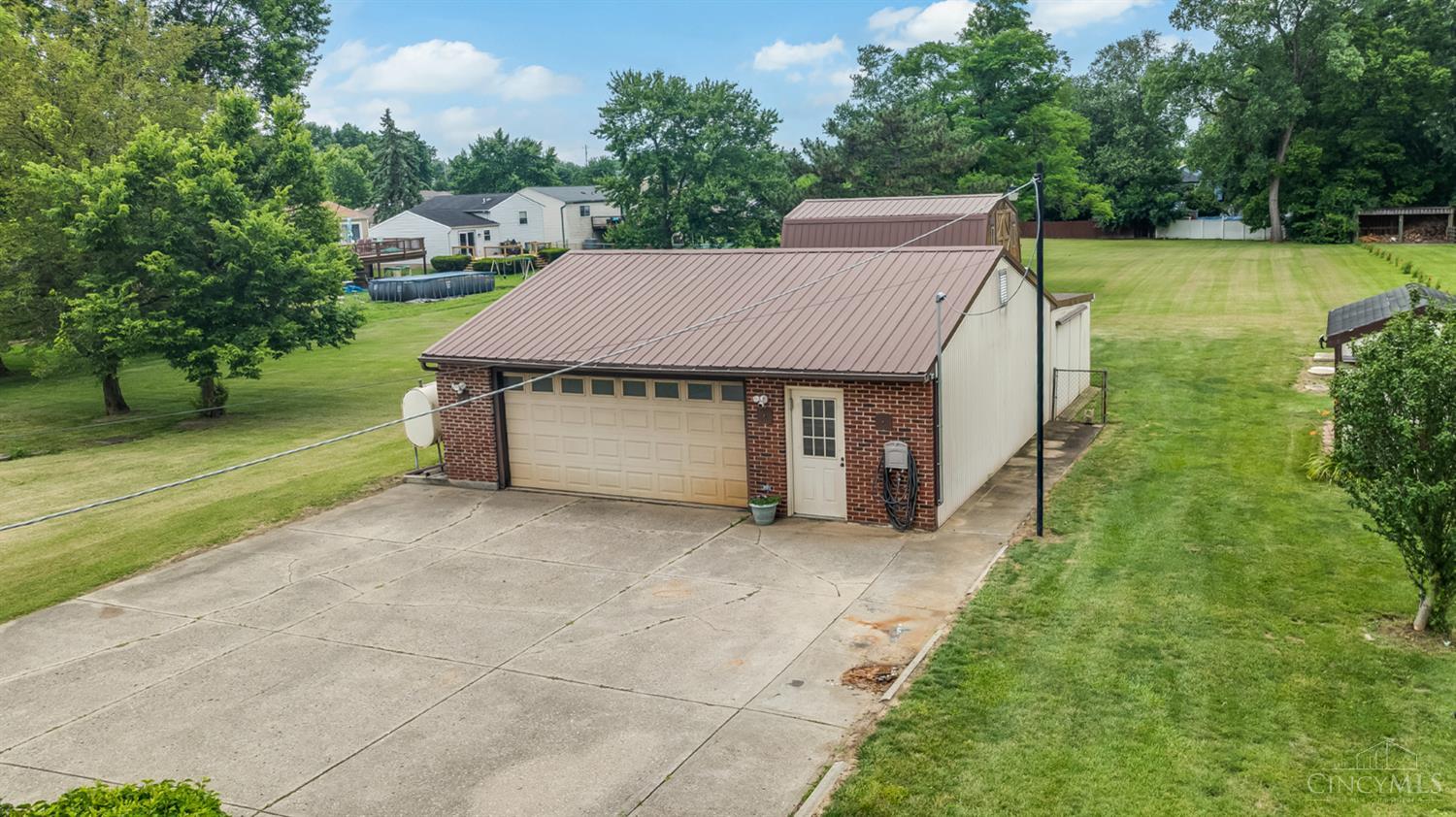 10495 Pottinger Road Cincinnati, OH 45251 - Photo 18 of 63