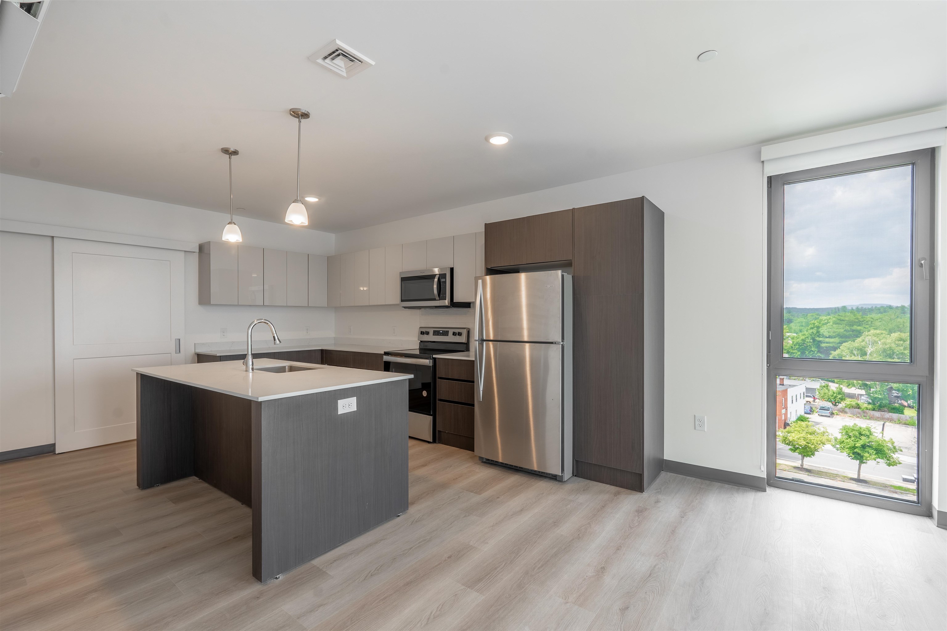 51 North Main Street, Unit 603 Rochester, NH 03867 - Photo 4 of 11