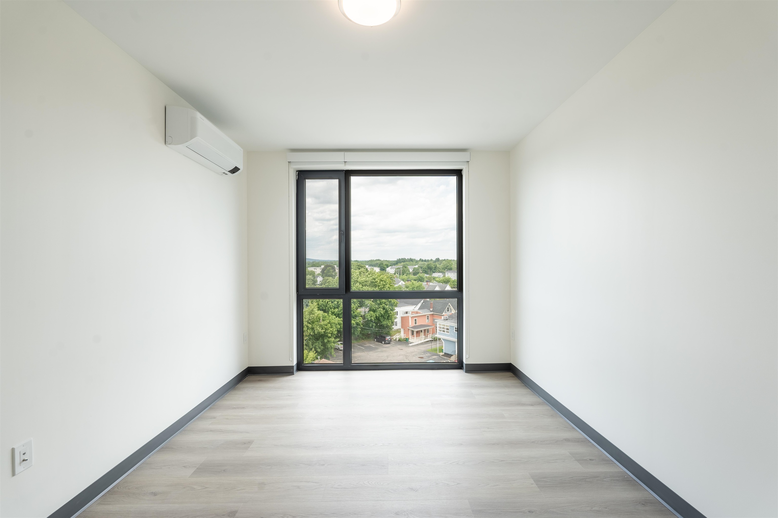 51 North Main Street, Unit 603 Rochester, NH 03867 - Photo 6 of 11