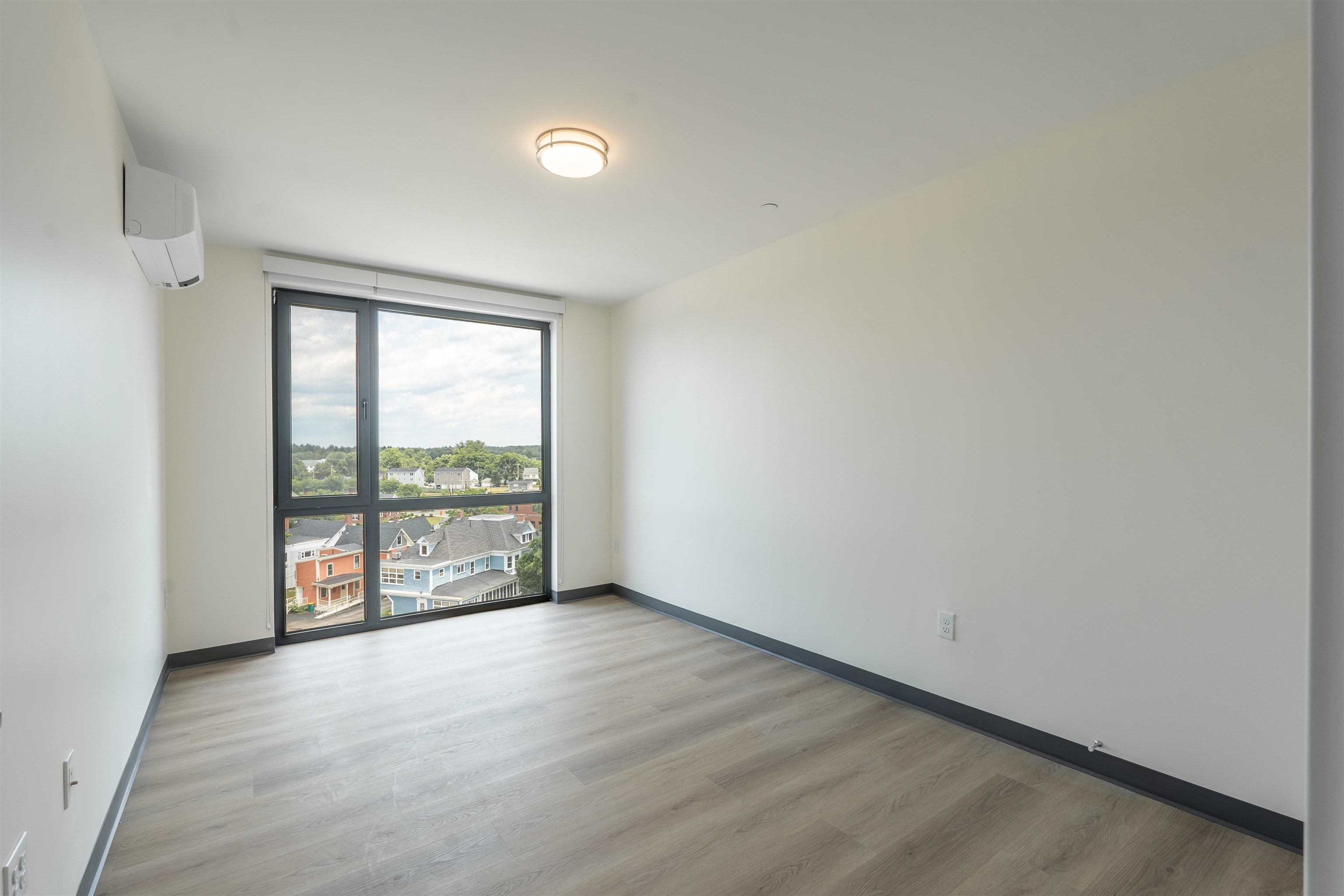 51 North Main Street, Unit 603 Rochester, NH 03867 - Photo 7 of 11