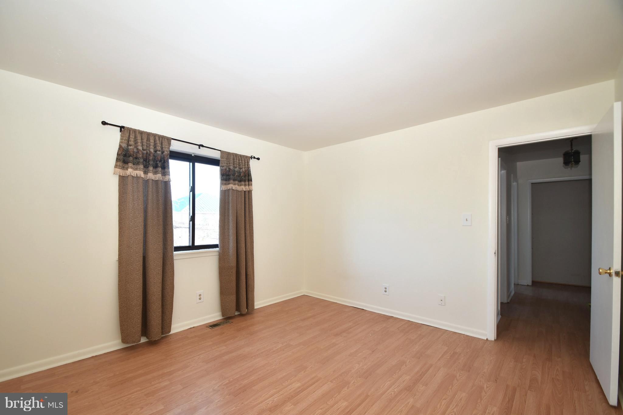 3101 Lynch Road Baltimore, MD 21219 - Photo 17 of 25 Bedroom #3