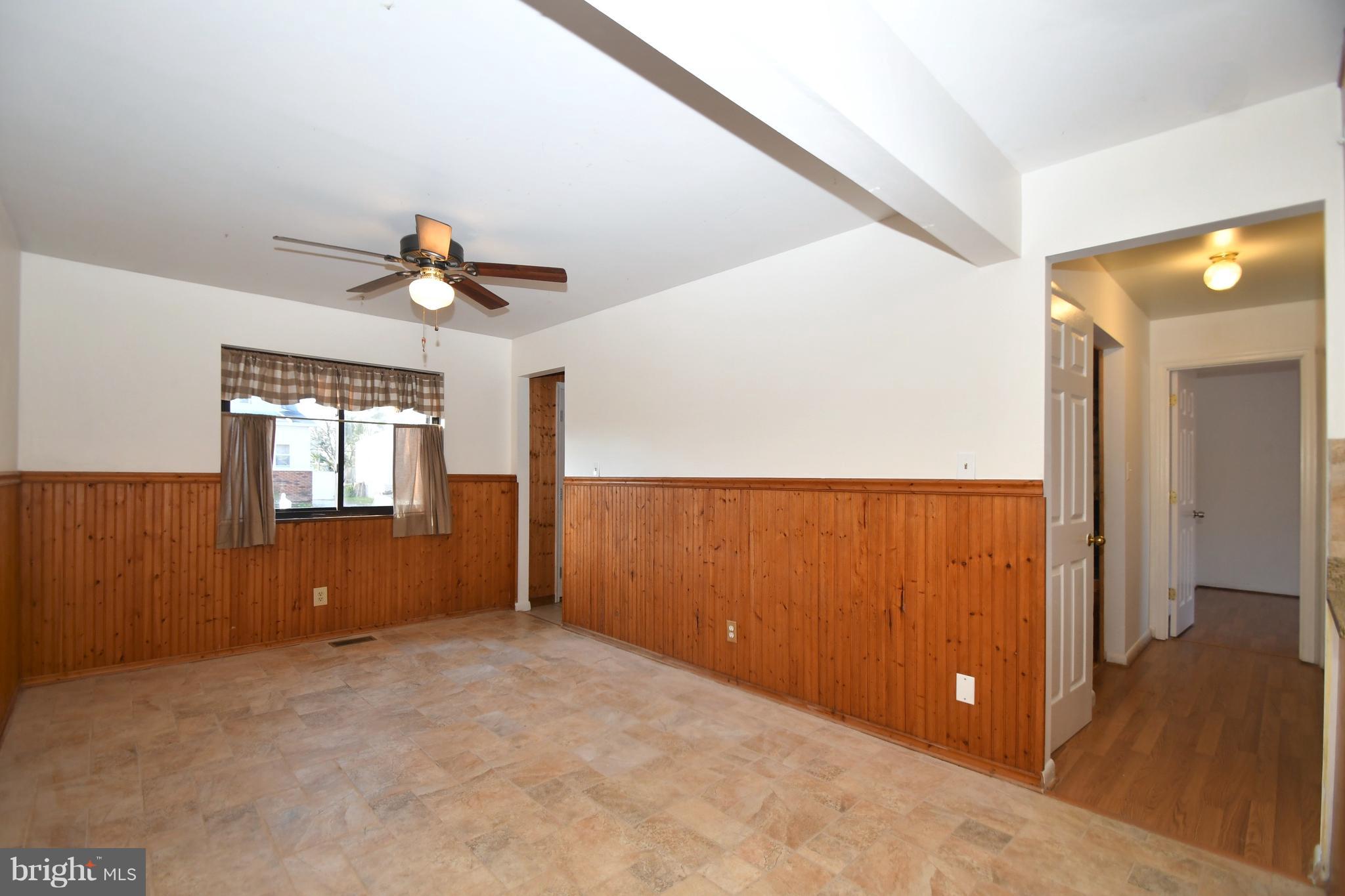 3101 Lynch Road Baltimore, MD 21219 - Photo 10 of 25 Kitchen / Dining Area