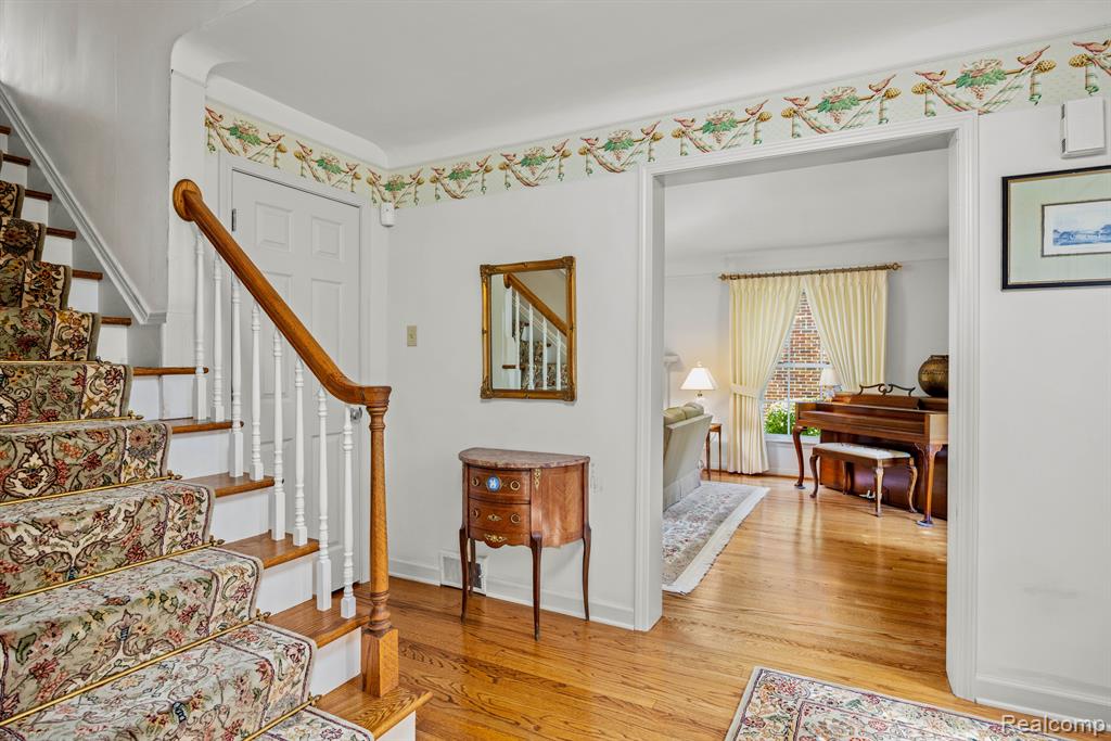 1020 Yorkshire Road Grosse Pointe Park, MI 48230 - Photo 7 of 83