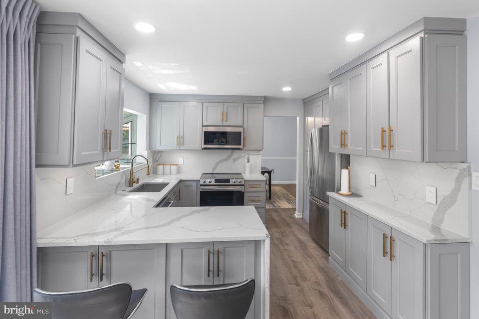 13338 Point Rider Lane Herndon, VA 20171 - Photo 5 of 36