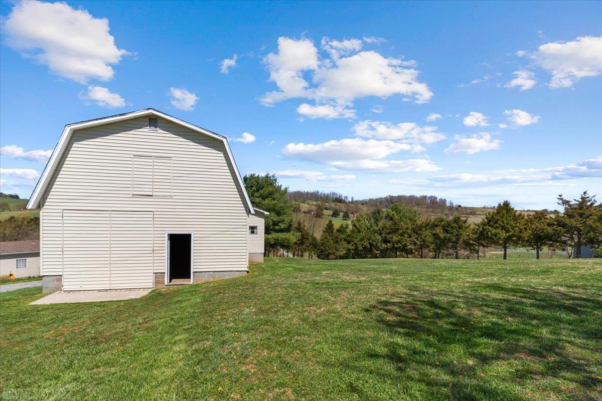 3958 Stanley Road Christiansburg, VA 24073 - Photo 44 of 67 Gallery Image 44