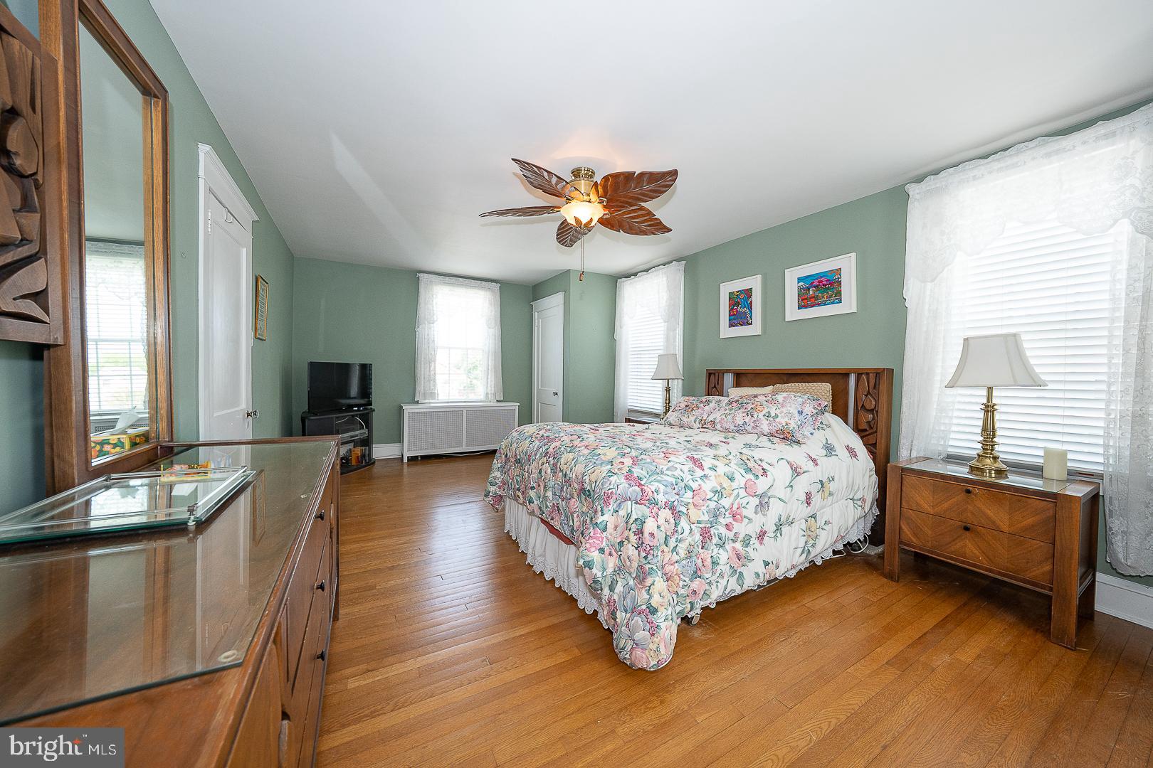 470 Gainsboro Road Drexel Hill, PA 19026 - Photo 46 of 60