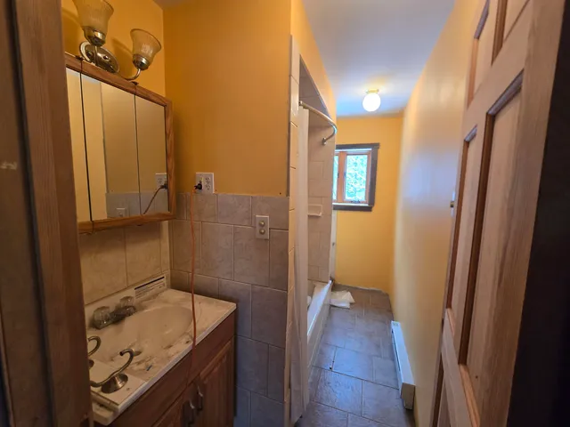 $415,000 | 3034 Route 11 Londonderry Vt 05148, Londonderry, VT 05148