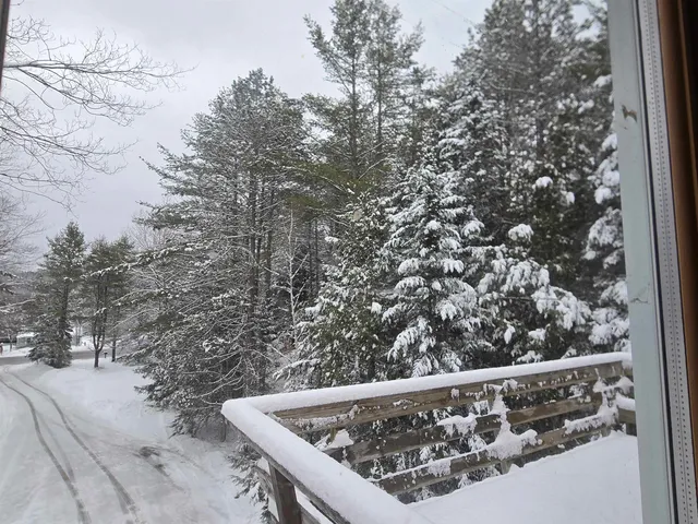 $415,000 | 3034 Route 11 Londonderry Vt 05148, Londonderry, VT 05148