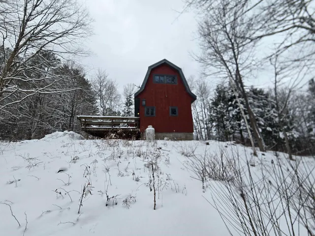 $415,000 | 3034 Route 11 Londonderry Vt 05148, Londonderry, VT 05148