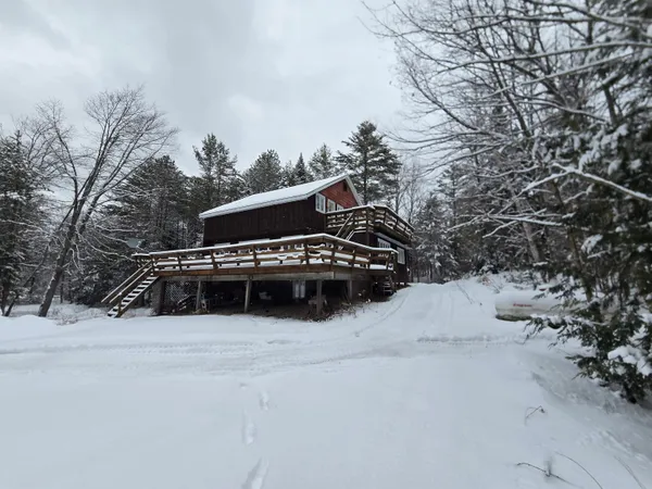 $415,000 | 3034 Route 11 Londonderry Vt 05148, Londonderry, VT 05148