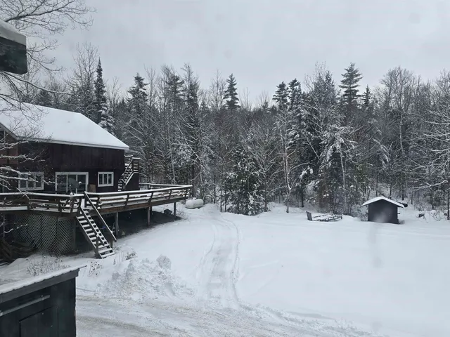 $415,000 | 3034 Route 11 Londonderry Vt 05148, Londonderry, VT 05148